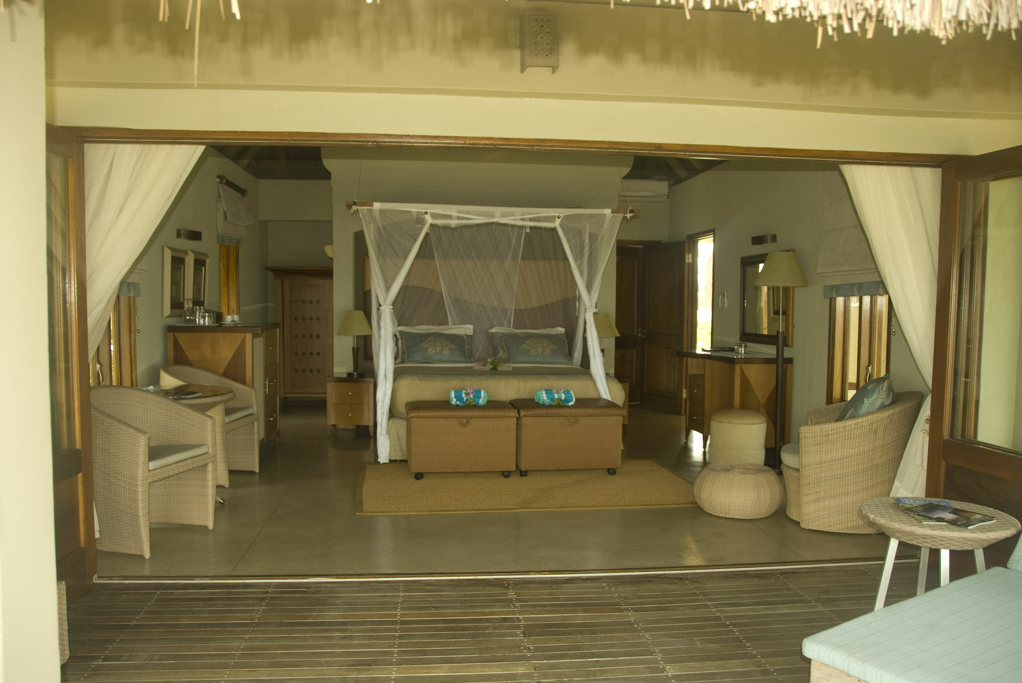 Dugong Beach Lodge Виланкулос Екстериор снимка