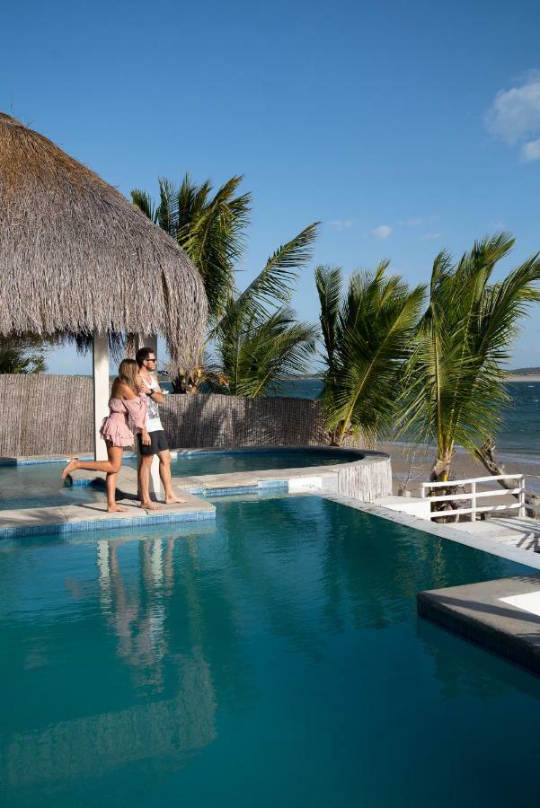 Dugong Beach Lodge Виланкулос Екстериор снимка