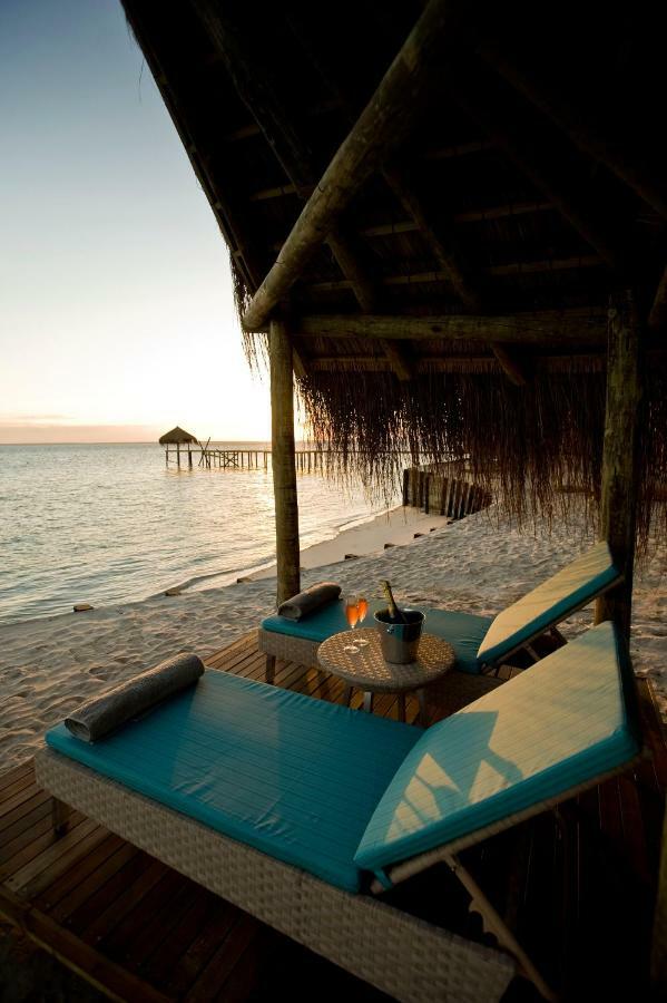 Dugong Beach Lodge Виланкулос Екстериор снимка