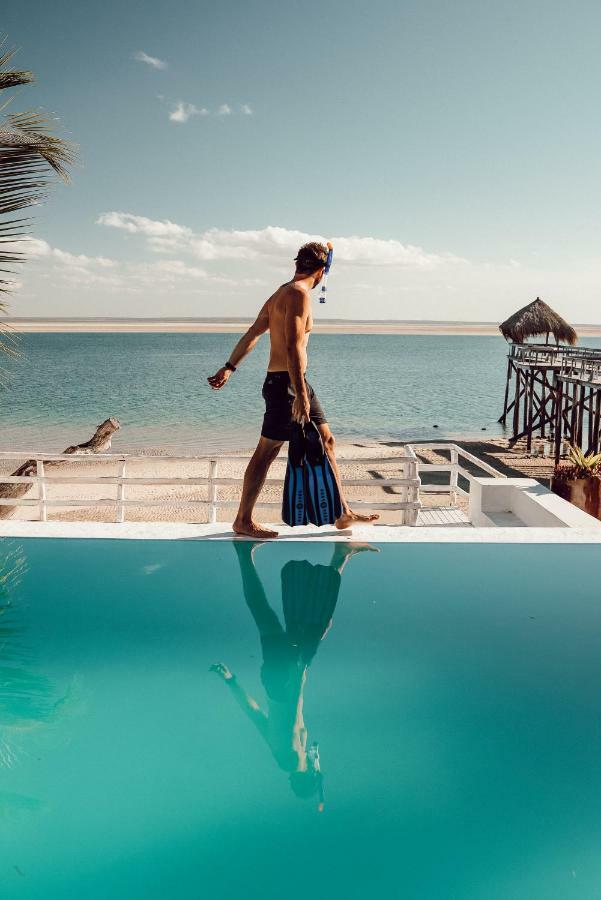 Dugong Beach Lodge Виланкулос Екстериор снимка